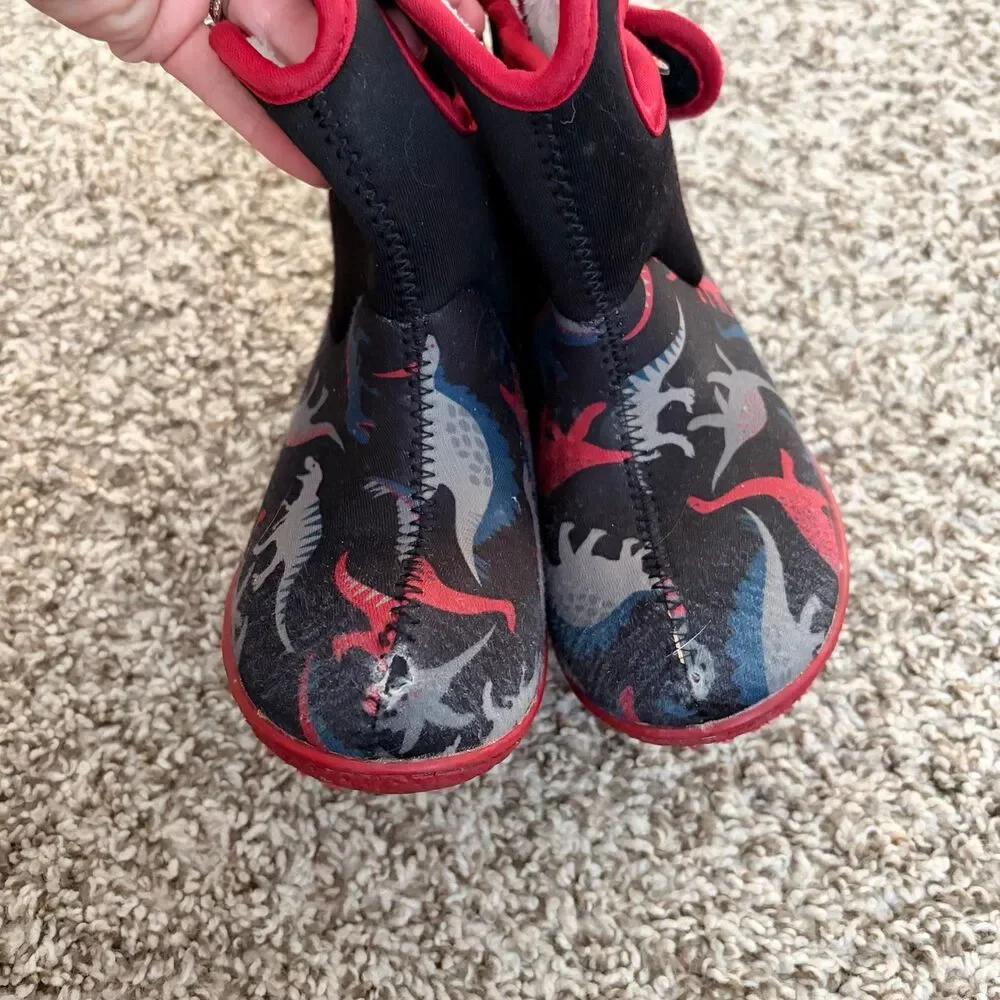 Size 10 / Boys BOGS Boots